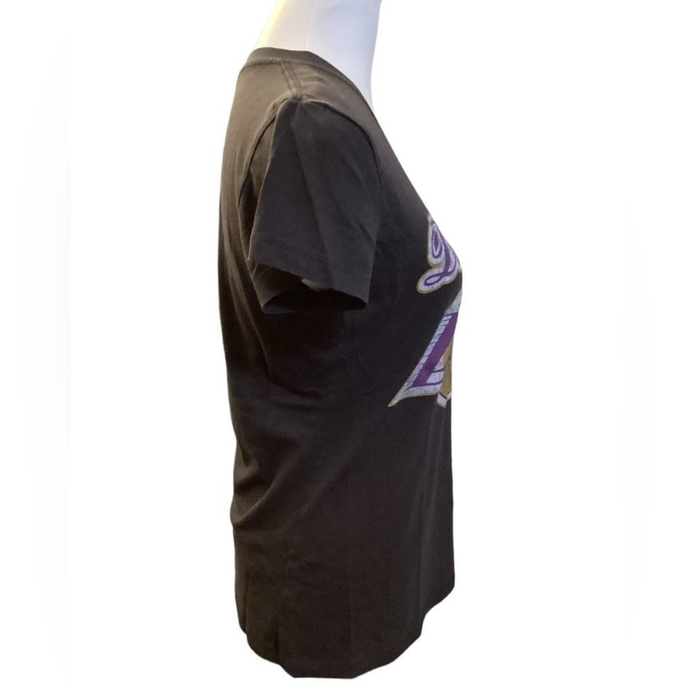 Mighty Fine NBA Hardwood Classics Los Angeles Lakers V-Neck Graphic Tee Black M - Picture 2 of 8